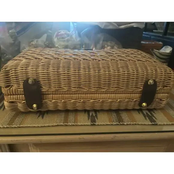 Vintage Wicker Box Handbag Leather Handle Brass Latch 1950s Palm Beach Style EUC - Picture 8 of 9